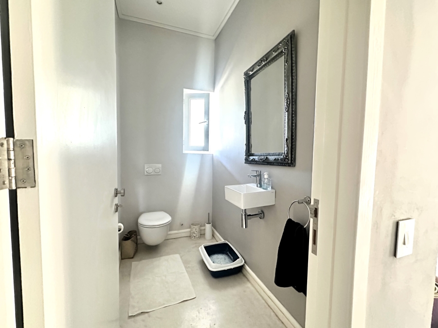 To Let 3 Bedroom Property for Rent in Riebeek Kasteel Western Cape